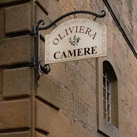 Oliviera Camere Pienza Bagian luar foto