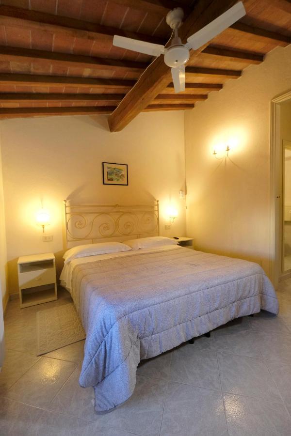 Oliviera Camere Pienza Bagian luar foto