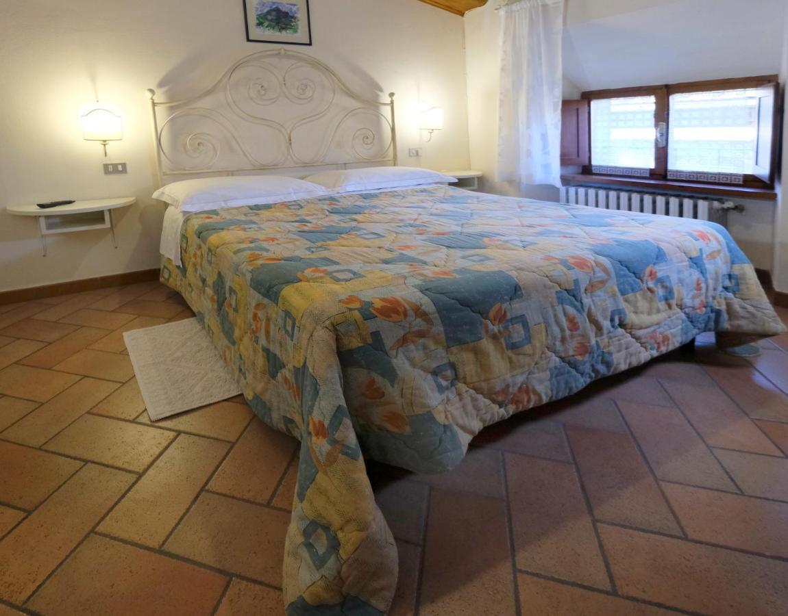 Oliviera Camere Pienza Bagian luar foto