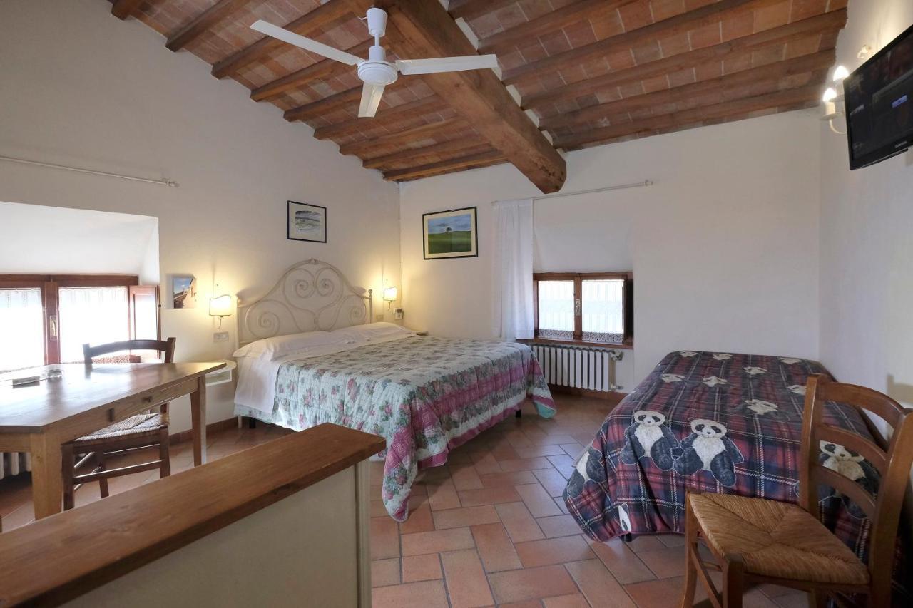 Oliviera Camere Pienza Bagian luar foto