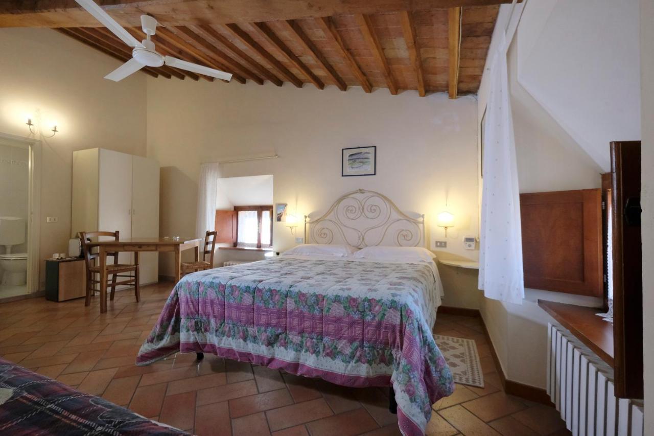 Oliviera Camere Pienza Bagian luar foto