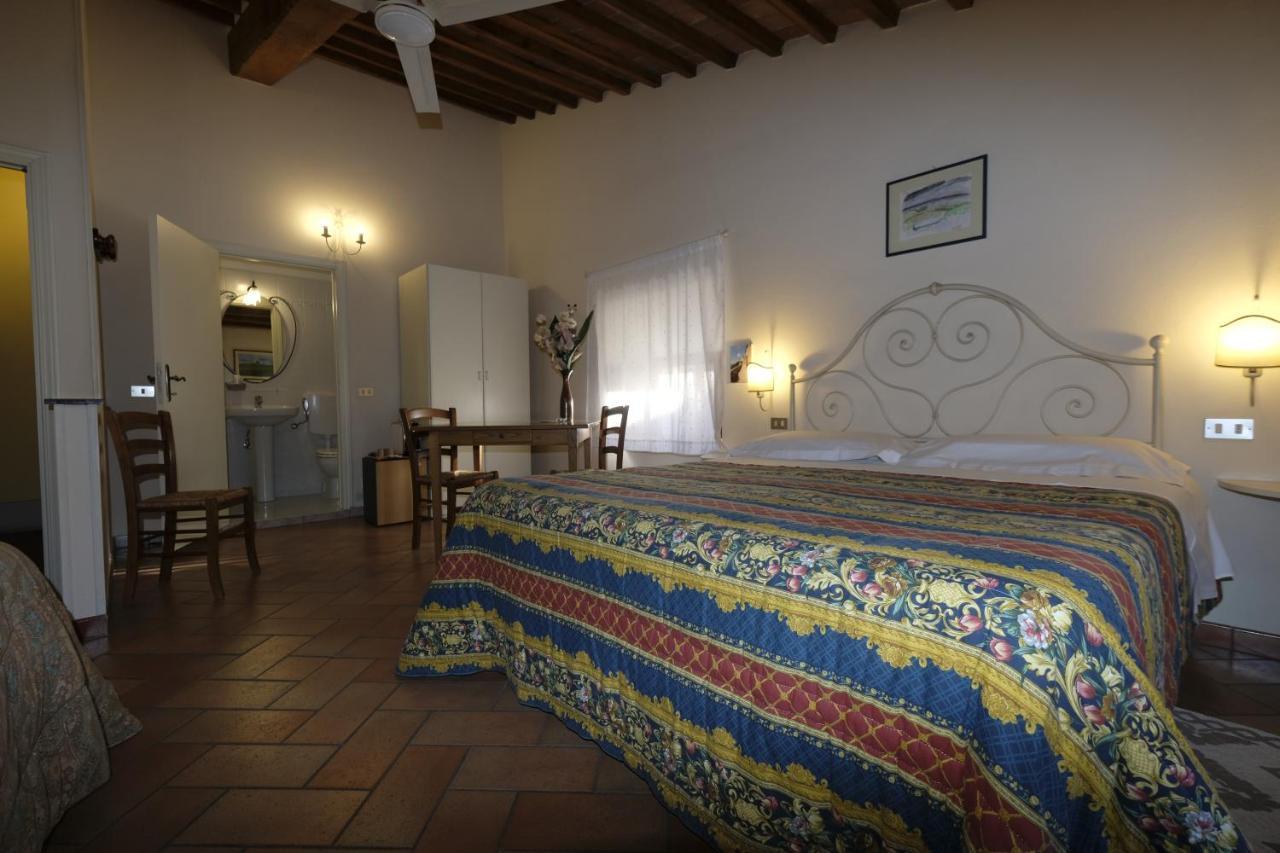 Oliviera Camere Pienza Bagian luar foto