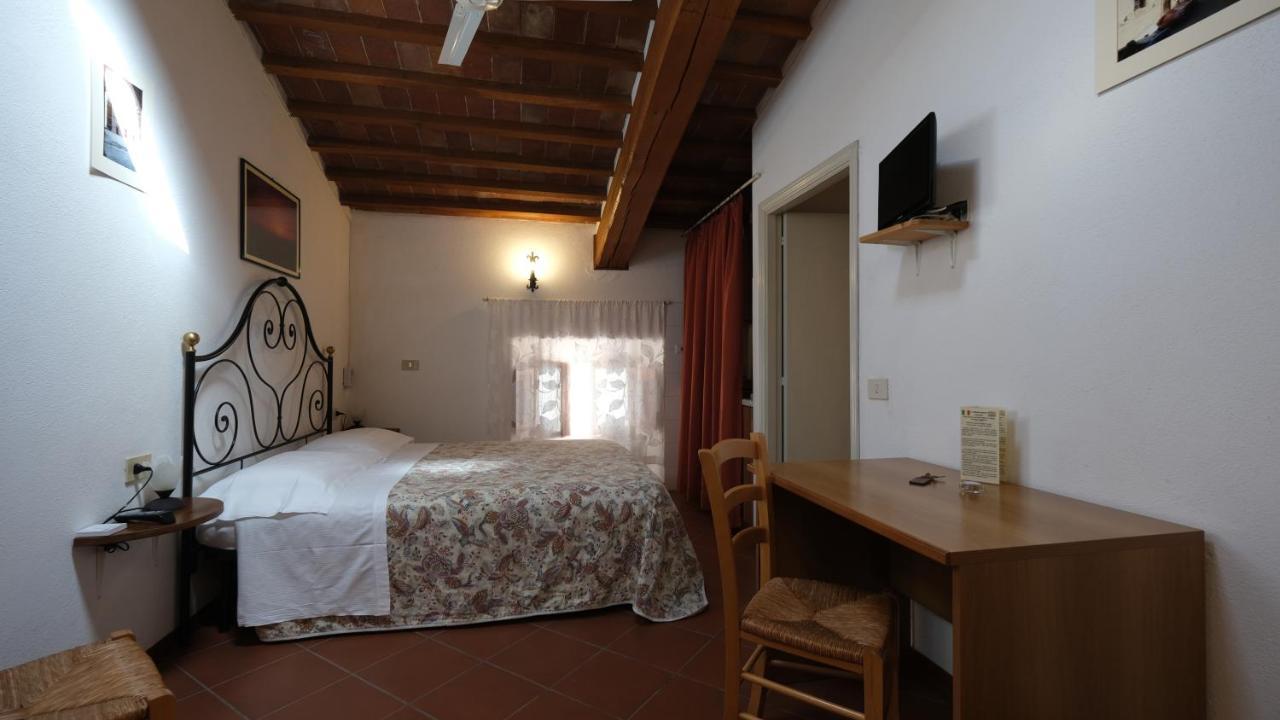 Oliviera Camere Pienza Bagian luar foto